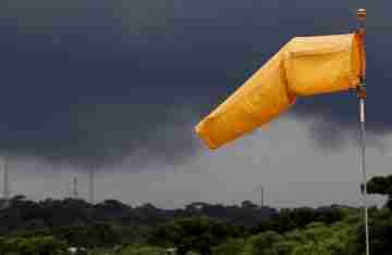 Ciclone no RS provoca ventos constantes e rajadas fortes no Paraná nesta quarta-feira